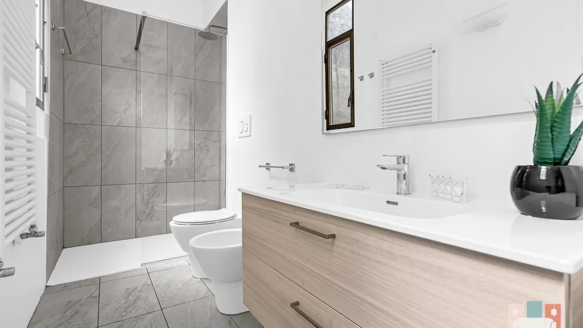 Lo3 • Navigli Chic Apartment • Milano Italia